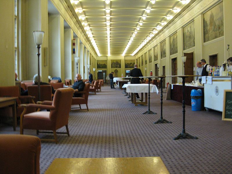 Datei:DBMM 2009 Foyer 1.JPG